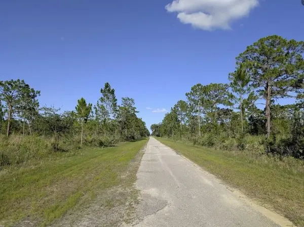 714 MAGNOLIA DR, Indian Lake Estates, FL 33855
