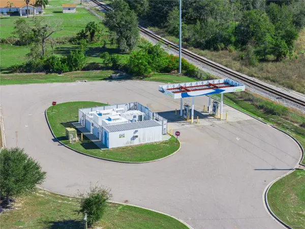 1009 E CANAL ST, Mulberry, FL 33860