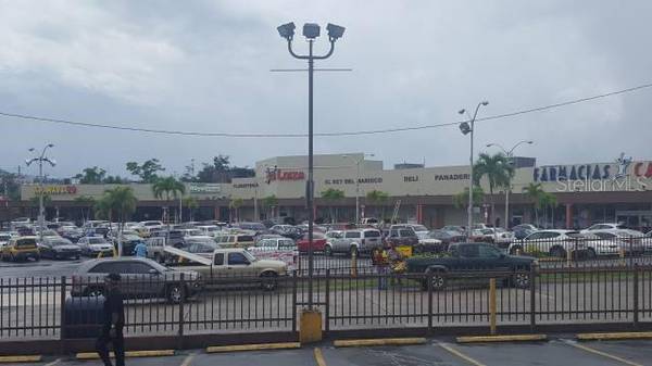 PR 167 KM 2.6, Bayamon, PR 00957