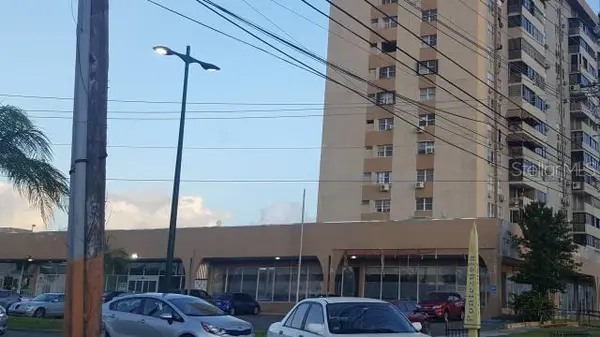 PR 190 int PONTEZUELA AVE, Carolina, PR 00983