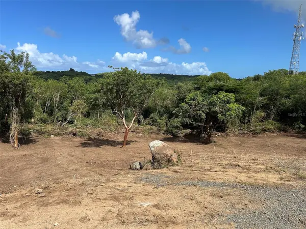 LA LLAVE, Vieques, PR 00765