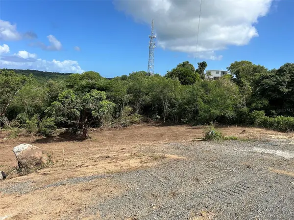 LA LLAVE, Vieques, PR 00765
