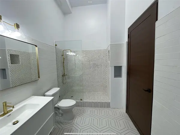 9 DEL MERCADO #2, San Juan, PR 00901