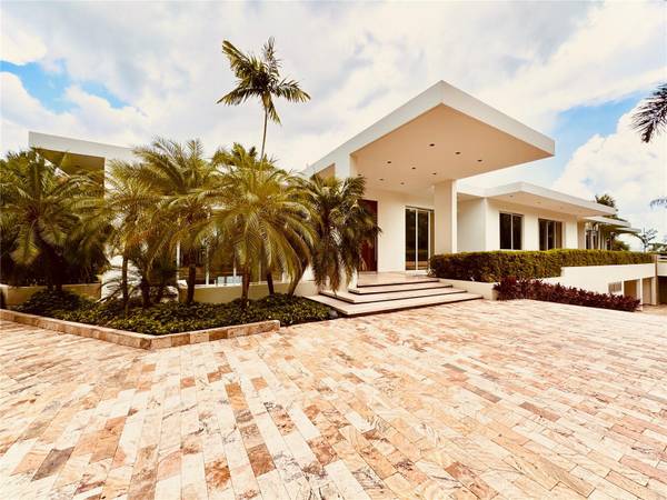 URB. LA LOMITA CALLE VISTA LINDA, Guaynabo, PR 00969