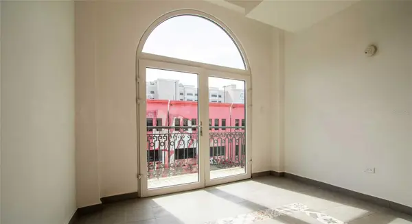 319 RECINTO SUR ST #6, San Juan, PR 00901
