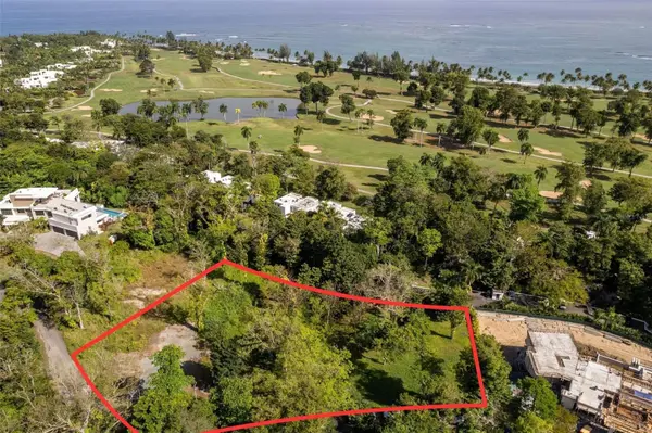 #8 VILLA DORADO ESTATES, Dorado, PR 00646