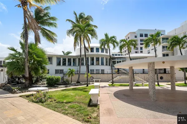 20 AMAPOLA ST, Carolina, PR 00979