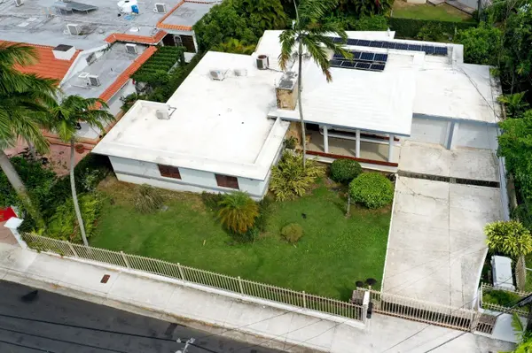 . J ST #3, Guaynabo, PR 00966