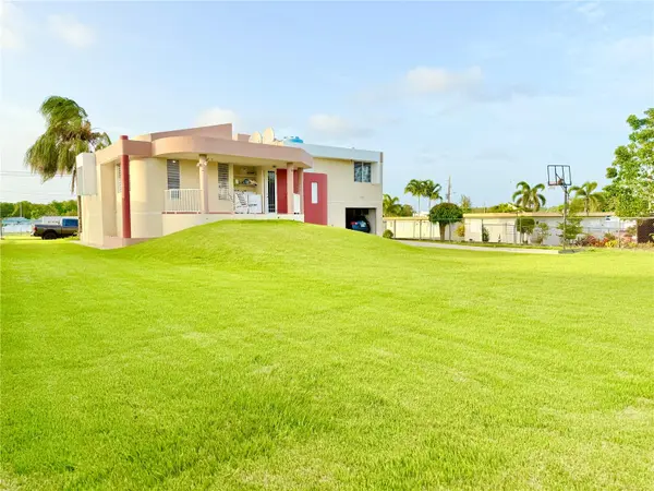 Urb. La Romana 216 CALLE FRANCHESCO, Quebradillas, PR 00678
