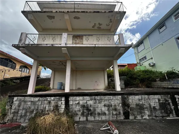 D URB. EL EDEN D-7, Coamo, PR 00769