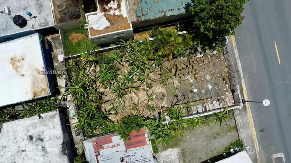 Bo. Pueblo C. PEDRO ARZUAGA, Carolina, PR 00985