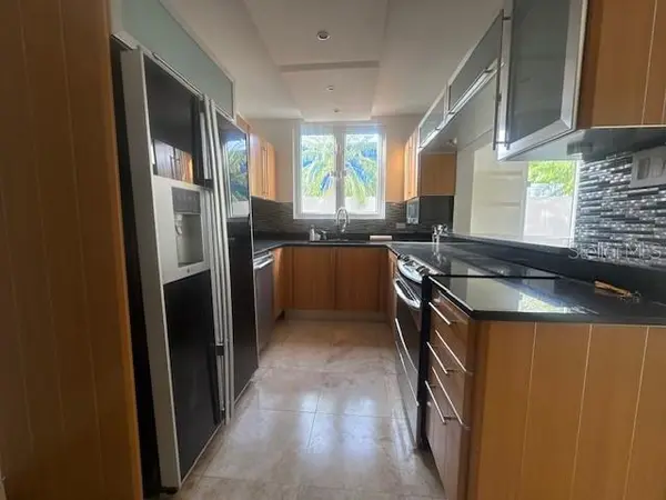 1124 MANSIONES DE VISTAMAR MARINA III, Carolina, PR 00983