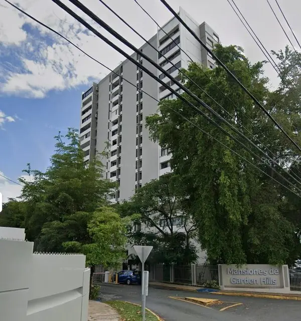1261 LUIS VIGOREAUX AVE #18D, Guaynabo, PR 00966
