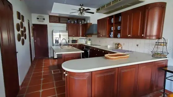 27 SAN MIGUEL, Humacao, PR 00791