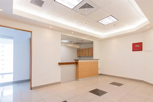995 METRO MEDICAL CENTER CLL REV DOM MARRERO, Bayamon, PR 00959