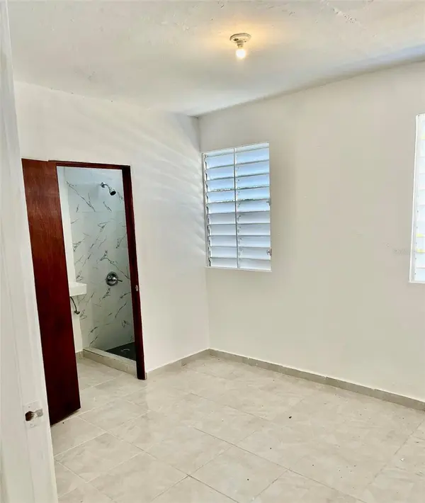 Clavel 133E Bo. Ingenio CLAVEL 133E BARRIO INGENIO, Toa Baja, PR 00949