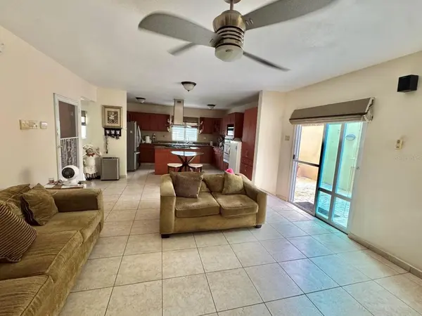 2 B-15 URB. ALTURAS DE MONTE BRISAS, Gurabo, PR 00778