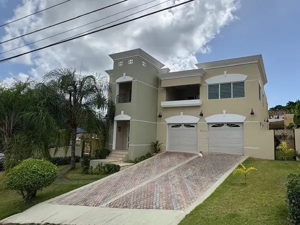 2 B-15 URB. ALTURAS DE MONTE BRISAS, Gurabo, PR 00778
