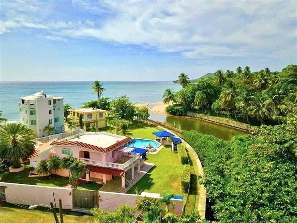 23 CASA CANAL, Rincon, PR 00677