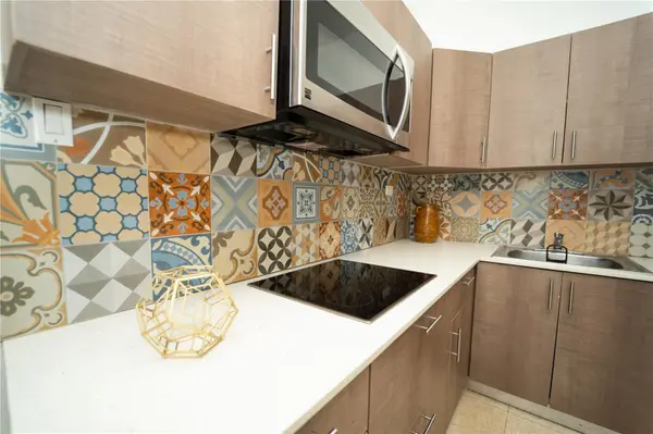 2019 CACIQUE ST, San Juan, PR 00911