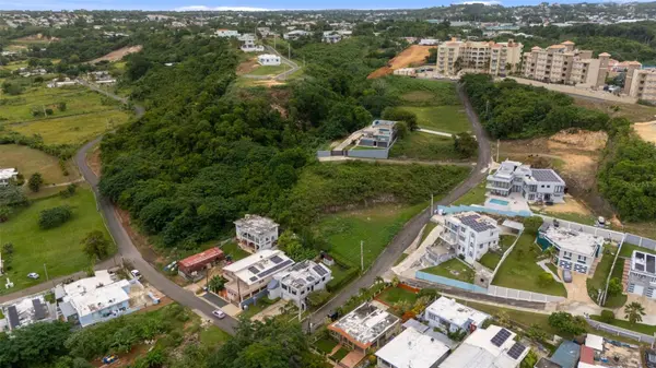 CARR. 107 INT.BO.BORINQUEN, Aguadilla, PR 00603
