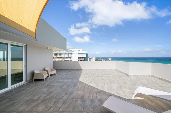 4123 ISLA VERDE AVE, WALDORF TOWER #PH-4, Carolina, PR 00979