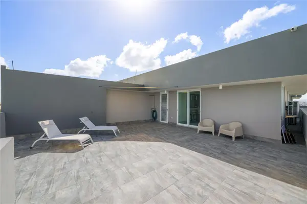 4123 ISLA VERDE AVE, WALDORF TOWER #PH-4, Carolina, PR 00979