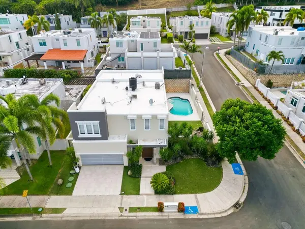 366 LOS ARBOLES DE MONTEHIEDRA ALMACIGO, San Juan, PR 00926