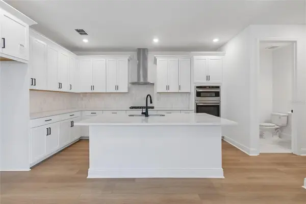 8103 SEAFLOWER Pkwy, Bradenton, FL 34210