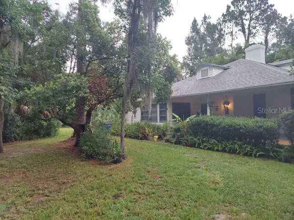 251 N BLUE LAKE AVE, Deland, FL 32724