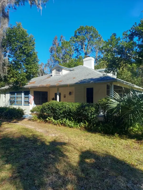 251 N BLUE LAKE AVE, Deland, FL 32724