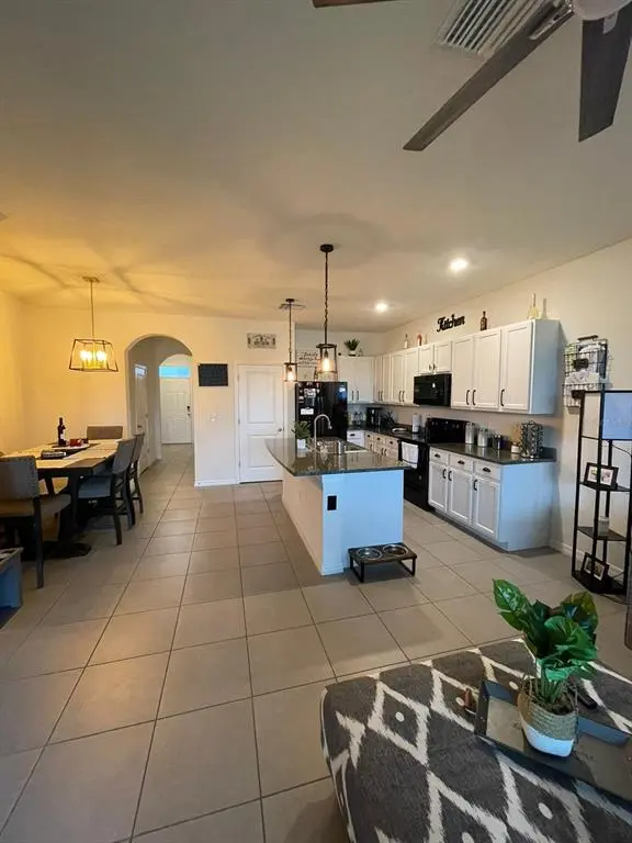 1909 HOVENWEEP RD, Wesley Chapel, FL 33543