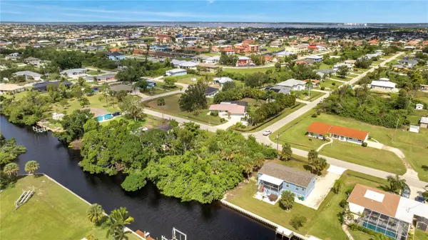 727 MARLIN DR, Punta Gorda, FL 33950