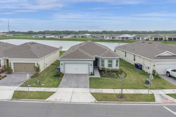 2010 SPRING SHOWER CIR, Kissimmee, FL 34744