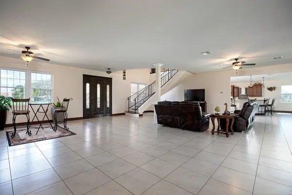 3211 LAKESHORE BLVD, St Cloud, FL 34769