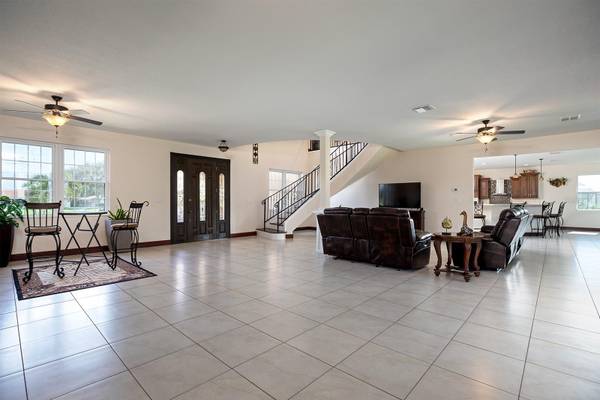 3211 LAKESHORE BLVD, St Cloud, FL 34769