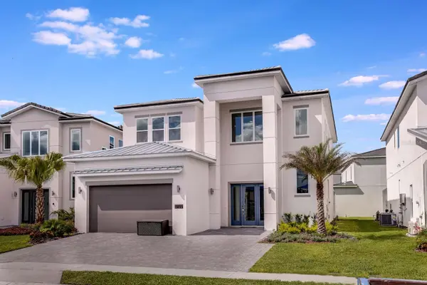 2133 PINE OAK LOOP, Davenport, FL 33837