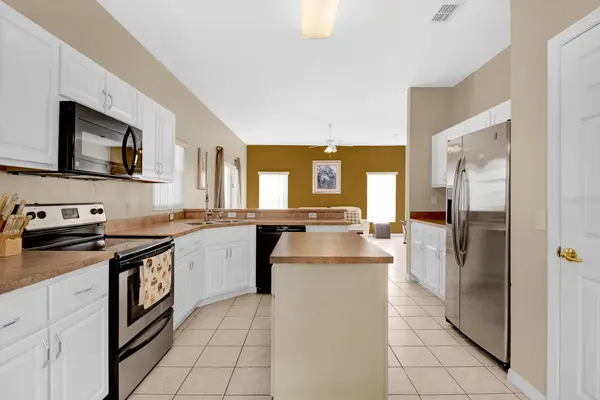 4603 CUMBRIAN LAKES DR, Kissimmee, FL 34746
