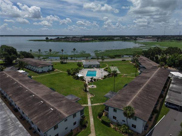 1600 W LAKE PARKER DR #B23, Lakeland, FL 33805