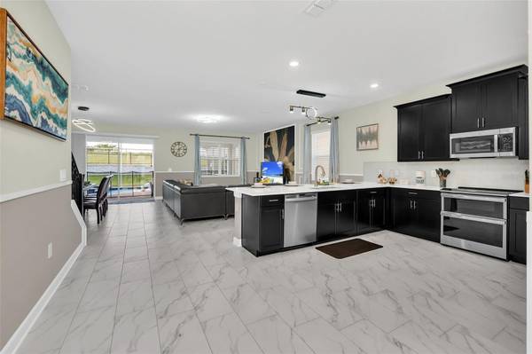 9194 SOMMERSET HILLS DR, Davenport, FL 33896