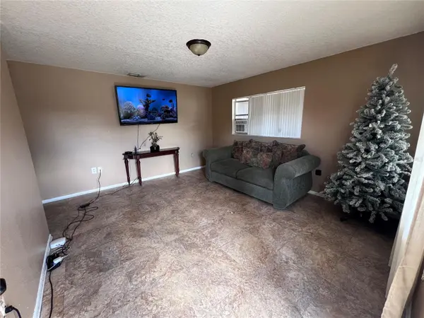 589 DUNCAN CIR E, Auburndale, FL 33823