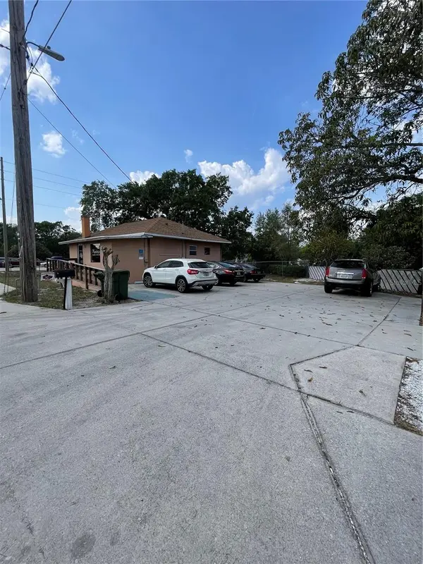 2106 1ST ST N, Winter Haven, FL 33881