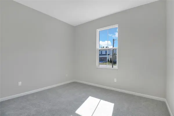 1737 CARNELIAN ST, Deland, FL 32720