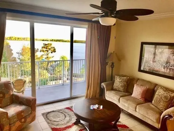 13415 BLUE HERON BEACH DR #304, Orlando, FL 32821
