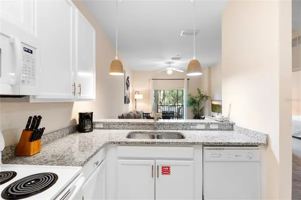 607 GRAN BAHAMA BLVD #B29/U607, Davenport, FL 33897