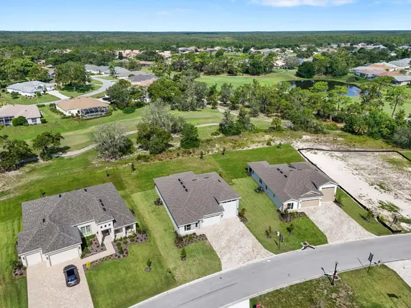9005 PLAYERS DR, Weeki Wachee, FL 34613
