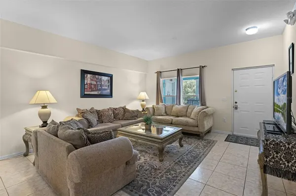 3111 SUN LAKE CT #B, Kissimmee, FL 34747