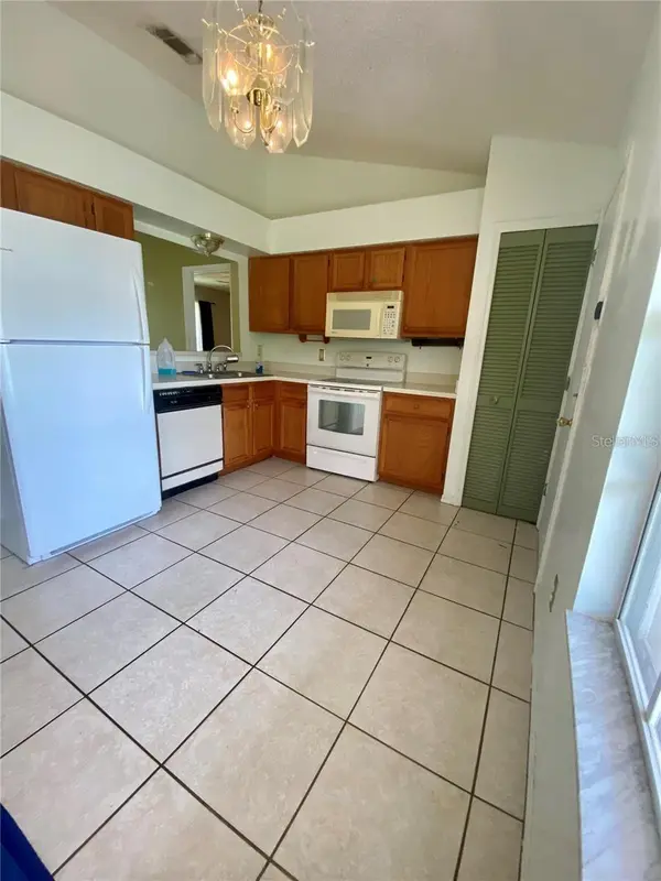 5230 CLARION OAKS DR, Orlando, FL 32808