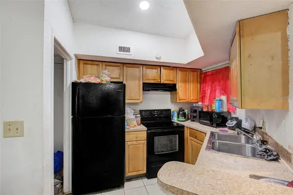 1956 LAKE ATRIUMS CIR #141, Orlando, FL 32839
