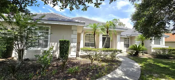 9797 CAMBERLEY CIR, Orlando, FL 32836